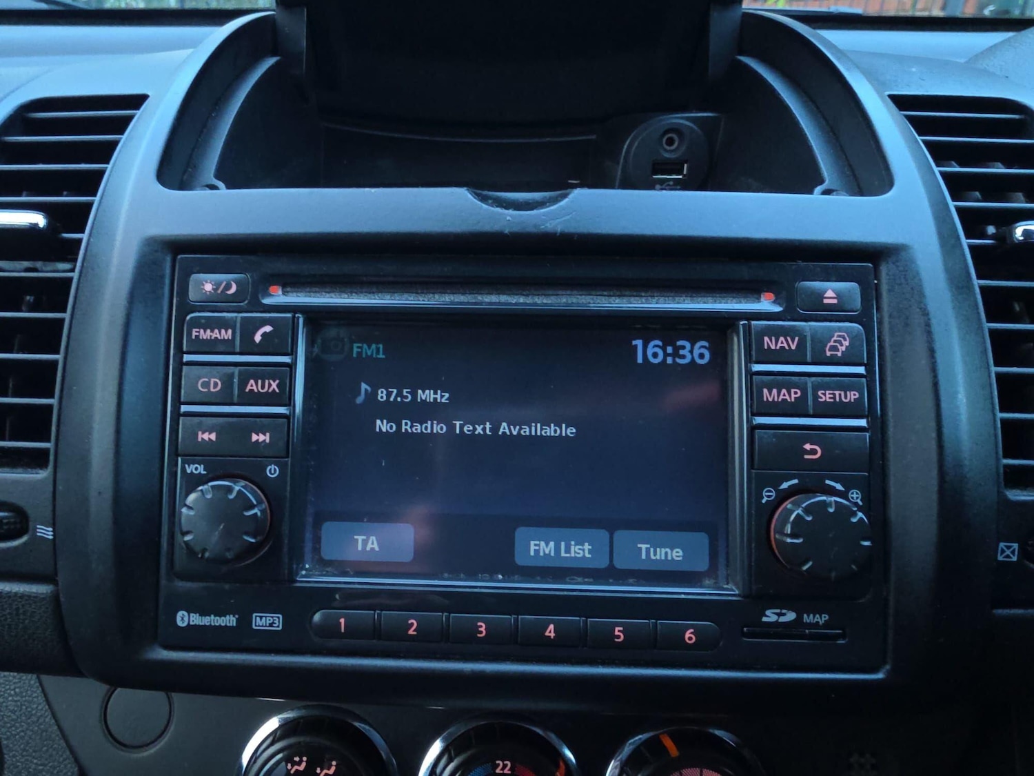 Used Nissan Note 2013 for sale - 76620549: Photo 14