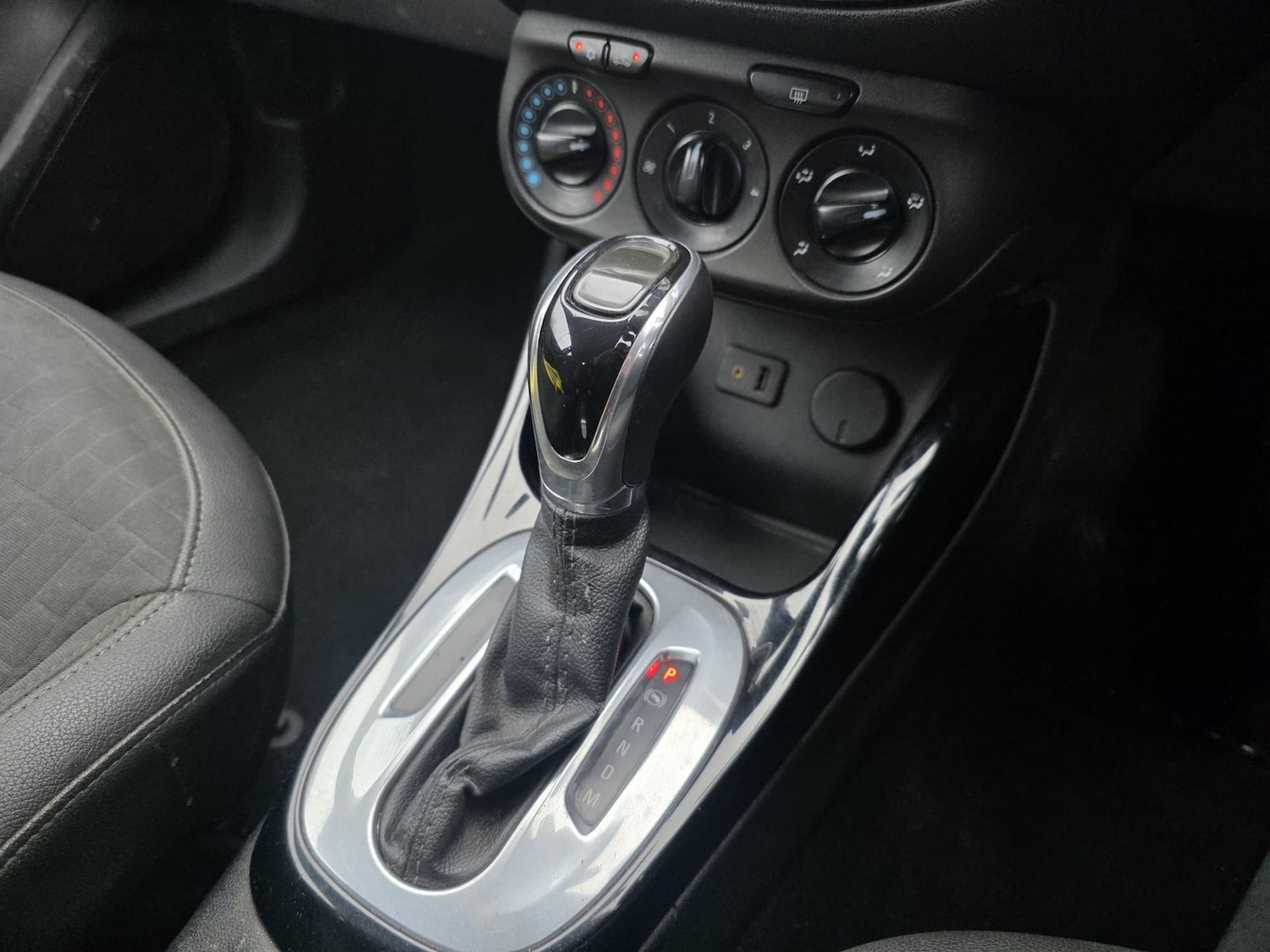 Used Vauxhall Corsa 2015 for sale - 77618454: Photo 12