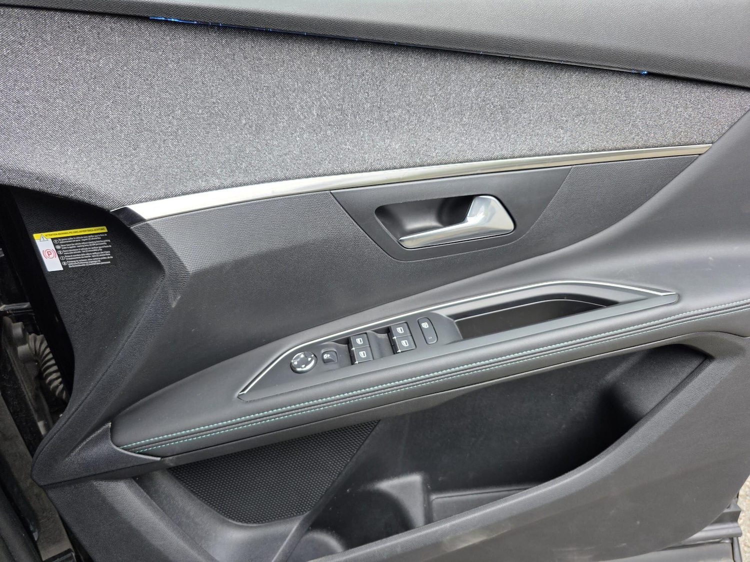 Used Peugeot 5008 2023 for sale - 76988917: Photo 32