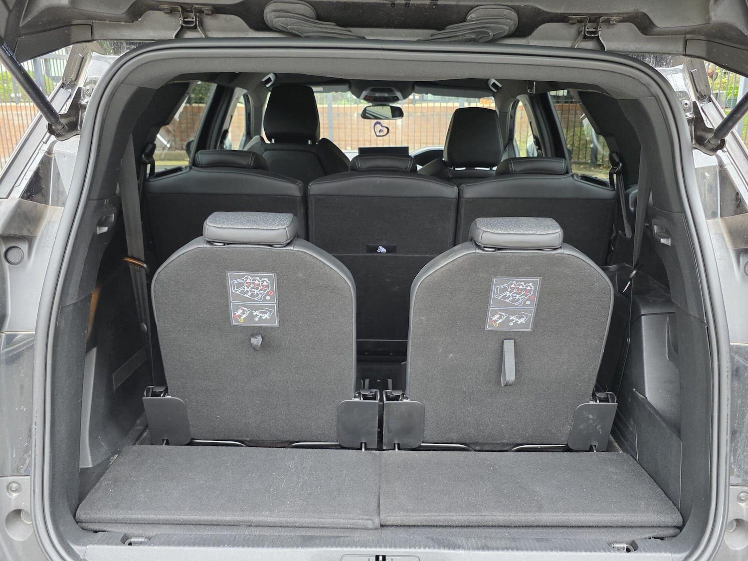 Used Peugeot 5008 2023 for sale - 76988917: Photo 9