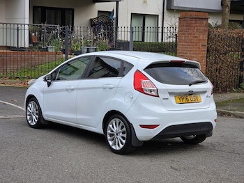 Used Ford Fiesta 2016 for sale - 77040759: Photo