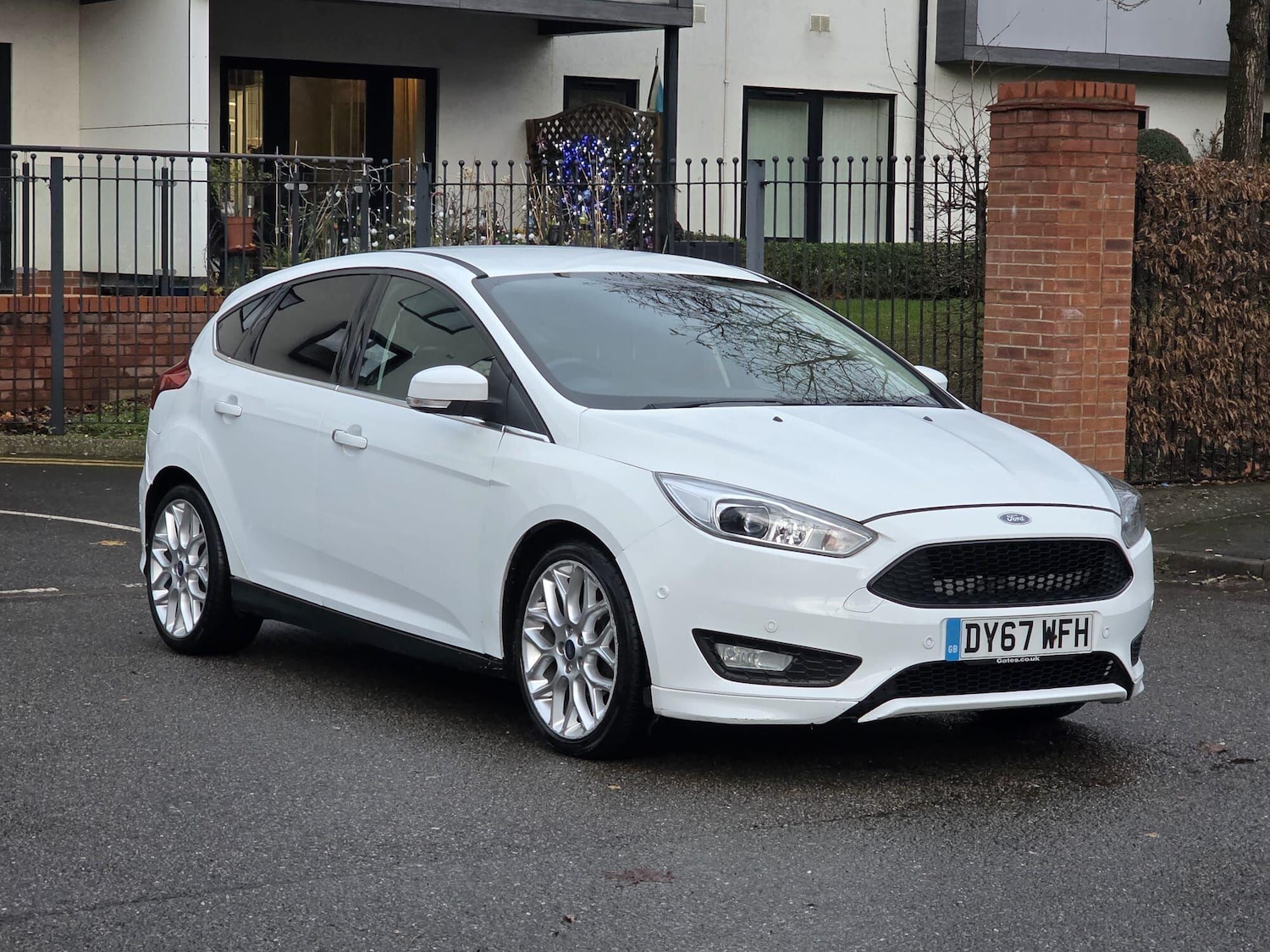 Used Ford Focus 2017 for sale - 76850054: Photo 1