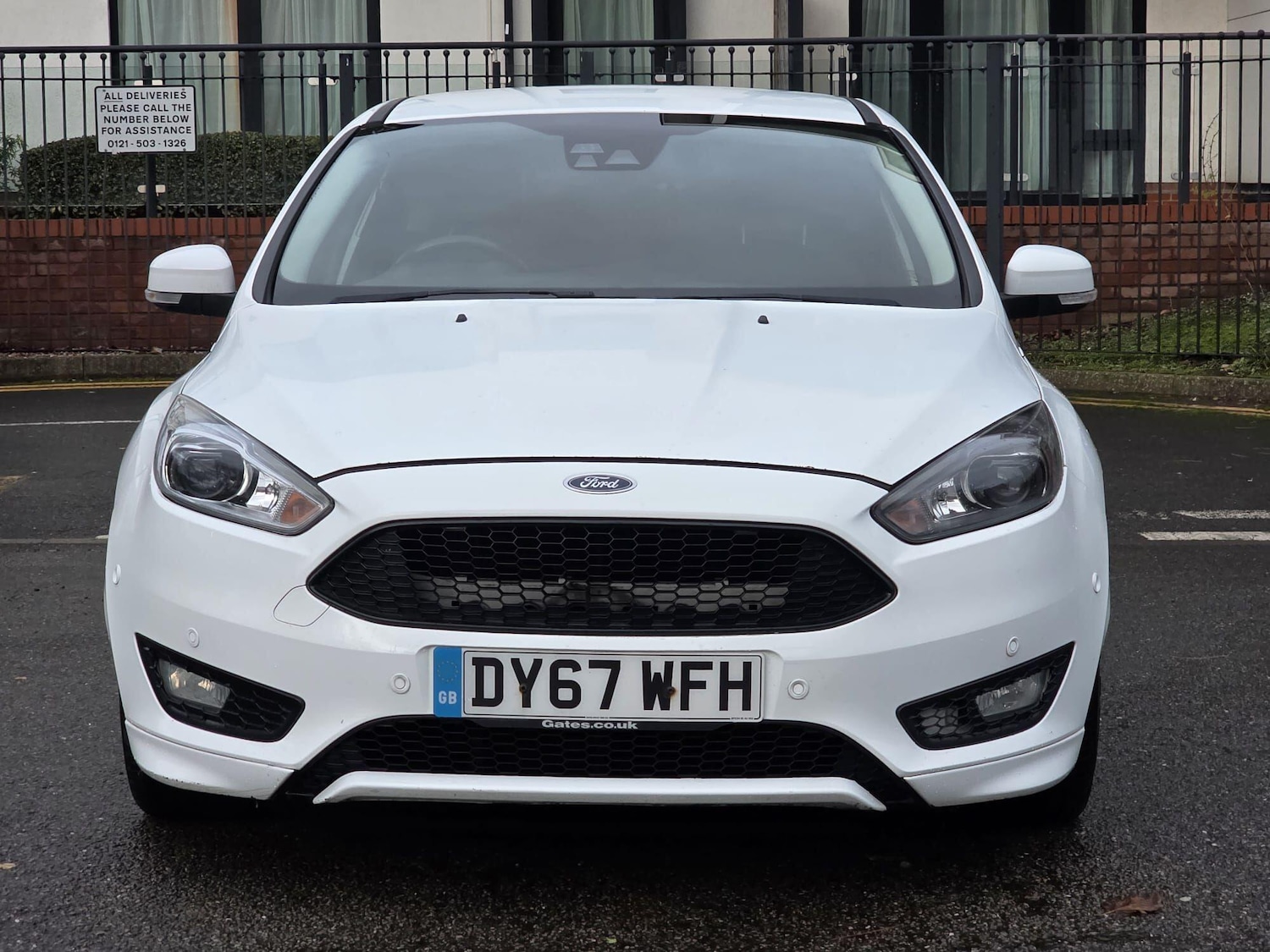 Used Ford Focus 2017 for sale - 76850054: Photo 2