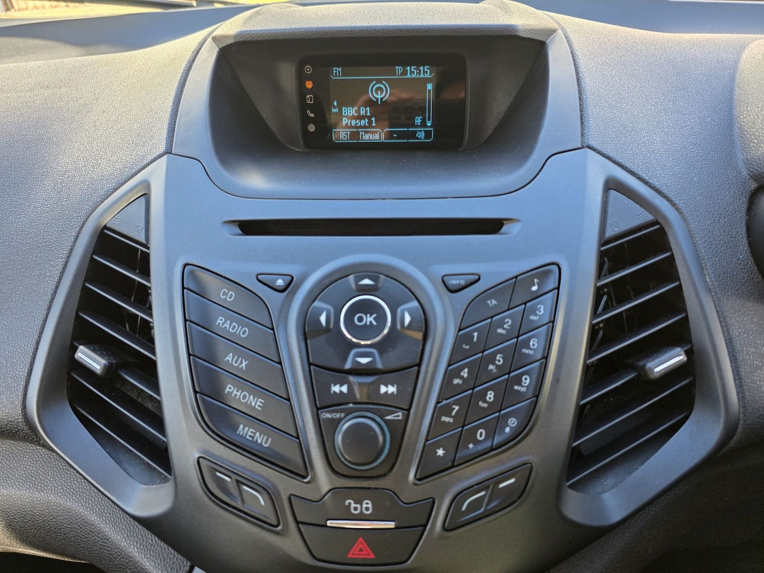 Used Ford Ecosport 2015 for sale - 77894037: Photo 13