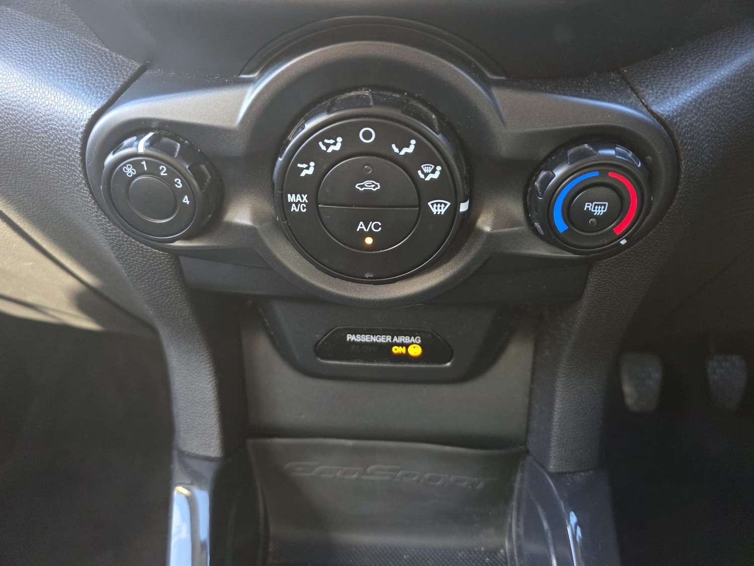 Used Ford Ecosport 2015 for sale - 77894037: Photo 15