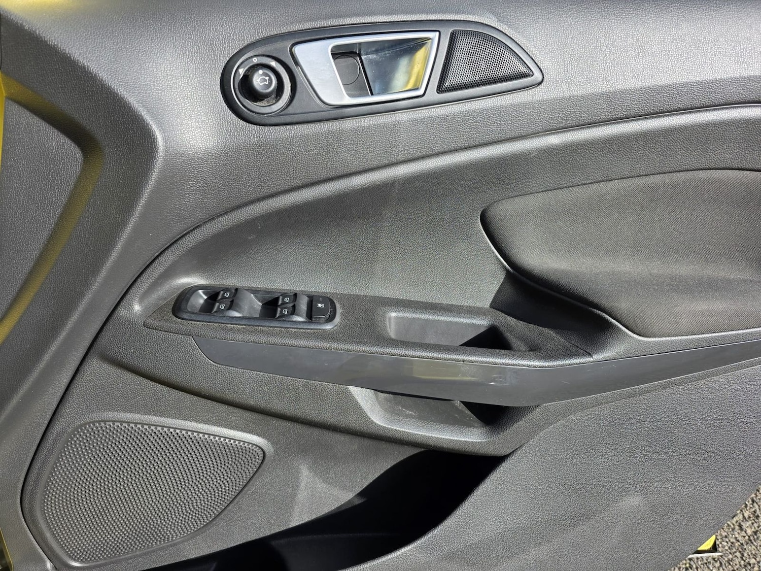 Used Ford Ecosport 2015 for sale - 77894037: Photo 24