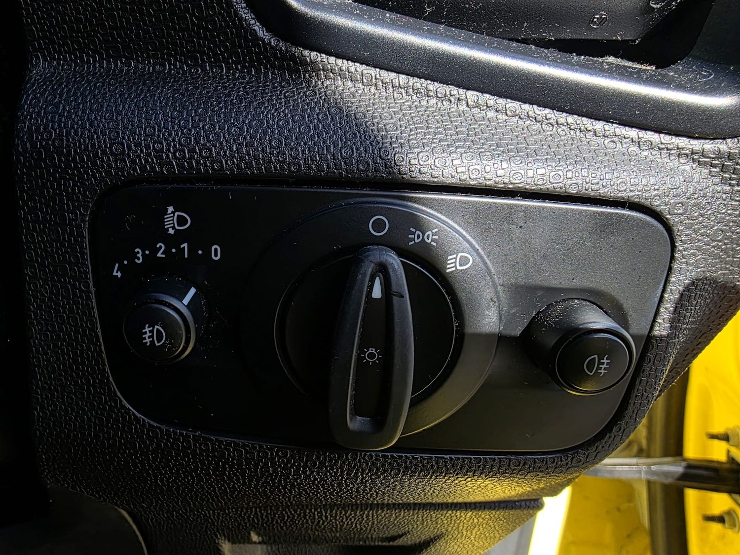 Used Ford Ecosport 2015 for sale - 77894037: Photo 25