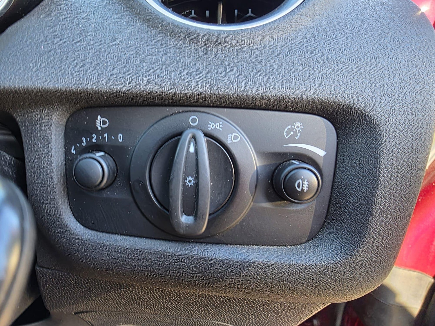 Used Ford Fiesta 2015 for sale - 76988596: Photo 25