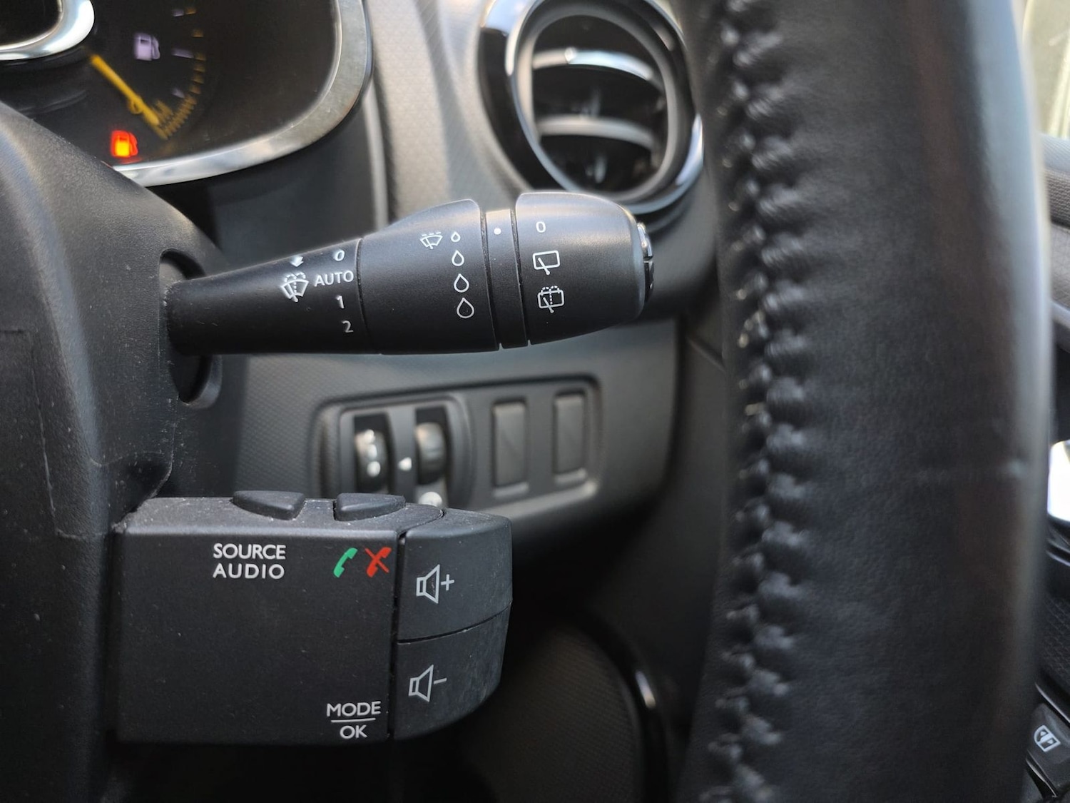 Used Renault Clio 2014 for sale - 78088729: Photo 22