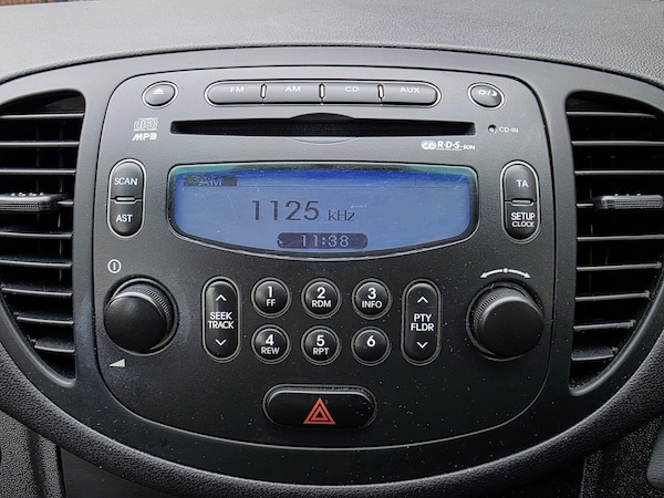 Used Hyundai i10 2012 for sale - 76260073: Photo 14
