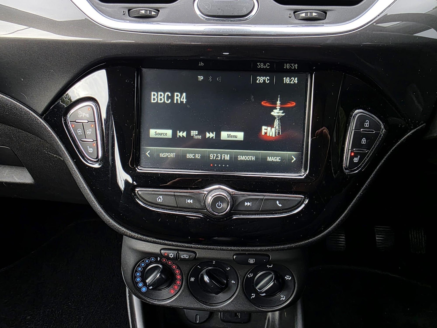 Used Vauxhall Corsa 2016 for sale - 76990292: Photo 10