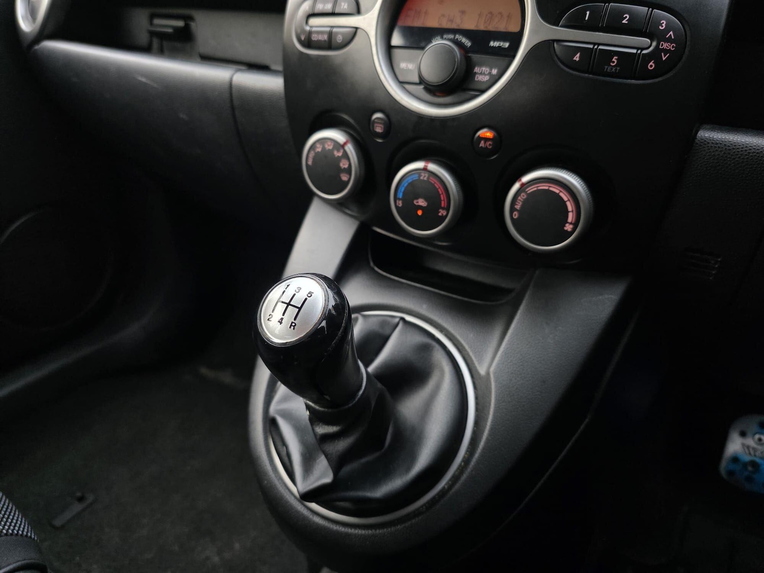 Used Mazda Mazda2 2010 for sale - 77091286: Photo 11