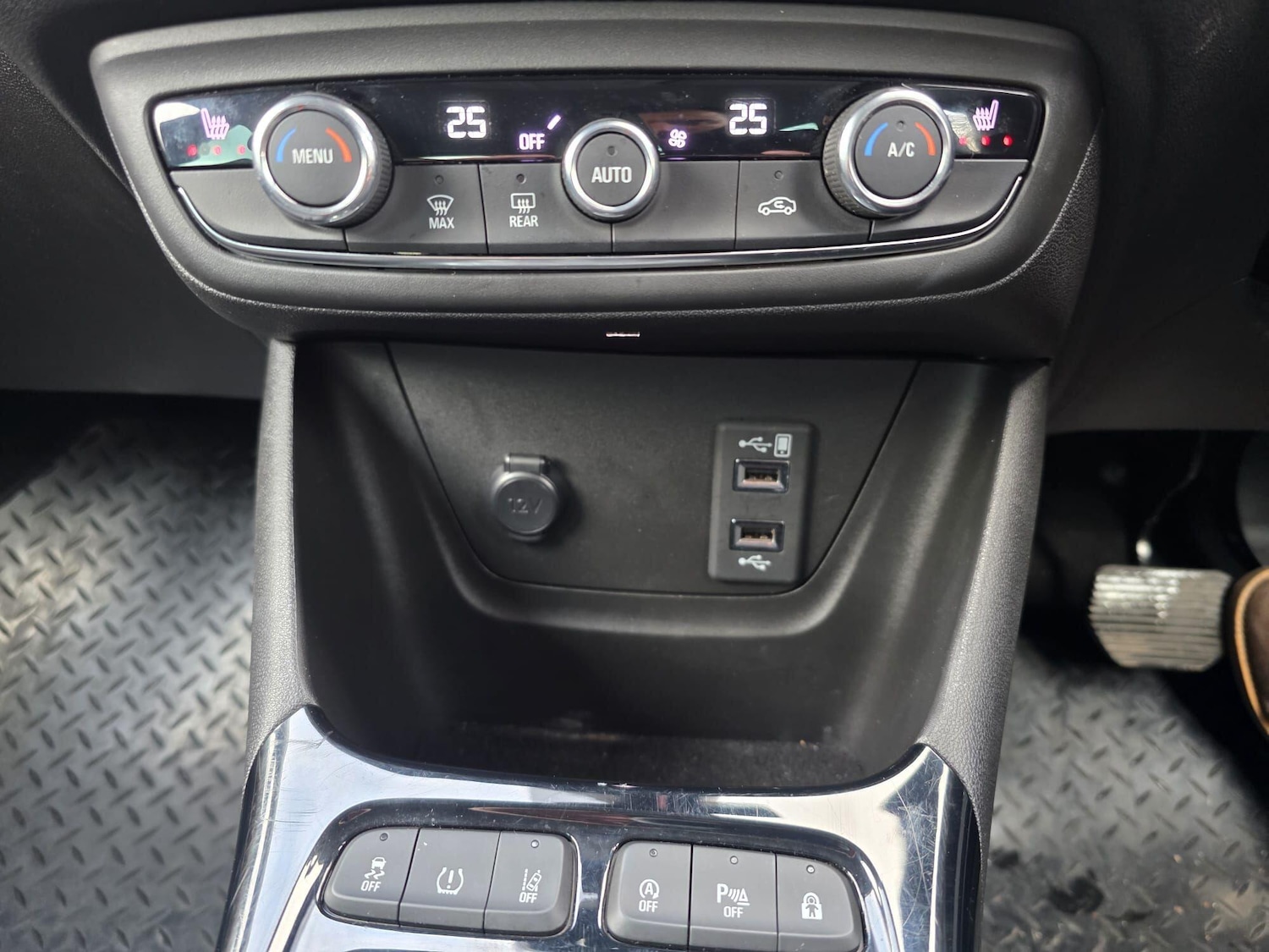 Used Vauxhall Crossland 2022 for sale - 77270625: Photo 16