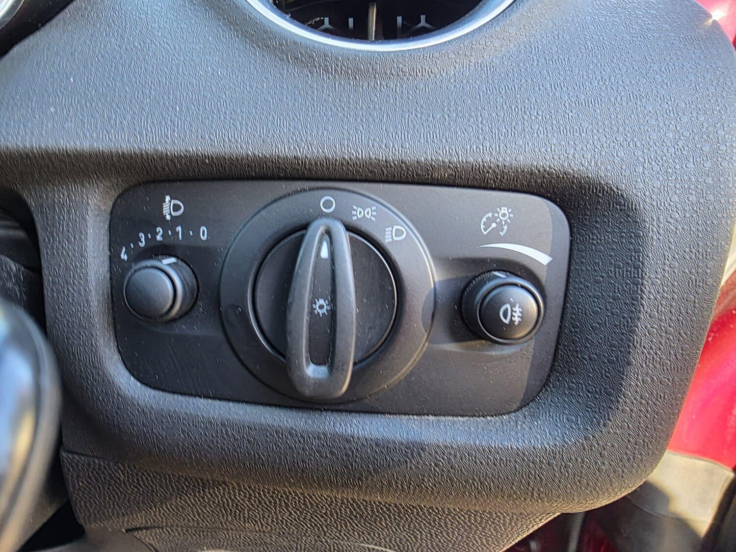 Used Ford Fiesta 2015 for sale - 76020477: Photo 25