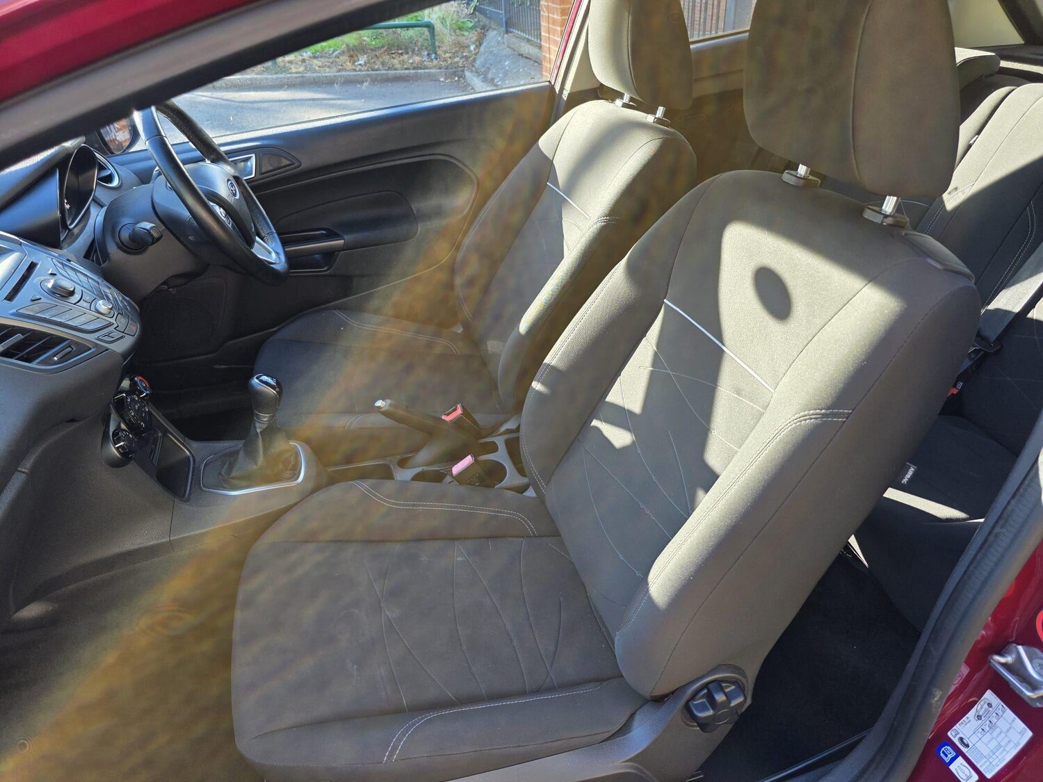 Used Ford Fiesta 2015 for sale - 76020477: Photo 7