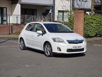 Toyota Auris feature image
