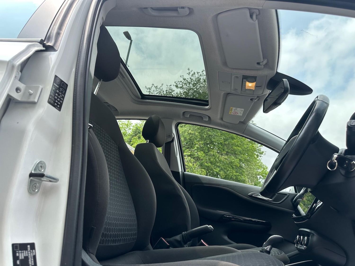 Used Vauxhall Corsa 2015 for sale - 78022652: Photo 25