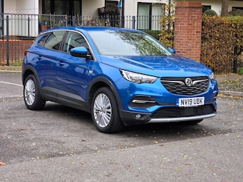Vauxhall - Grandland X