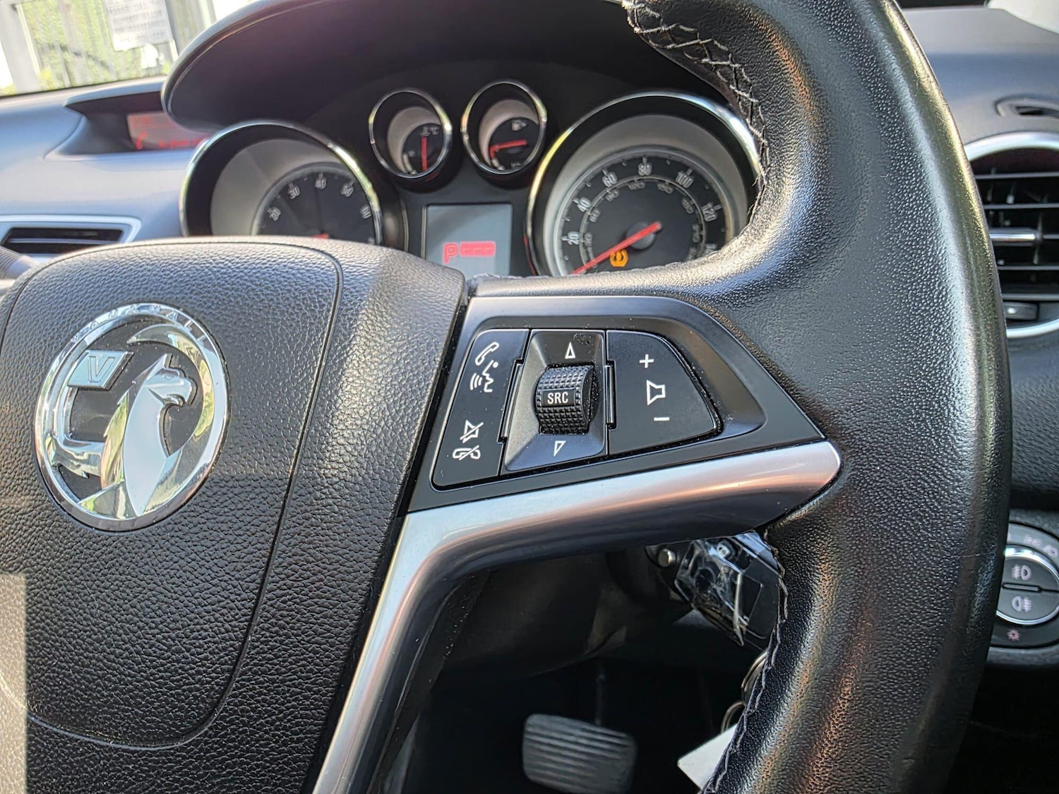 Used Vauxhall Meriva 2016 for sale - 77270675: Photo 23