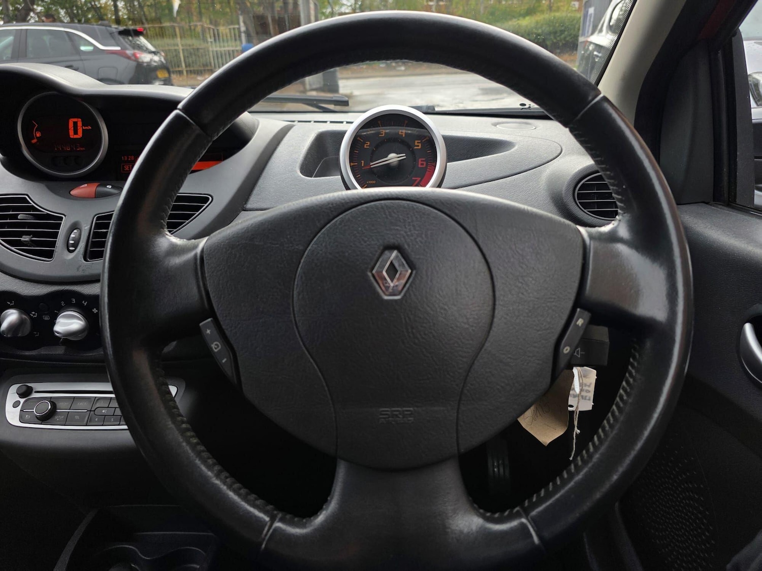 Used Renault Twingo 2013 for sale - 76175671: Photo 12