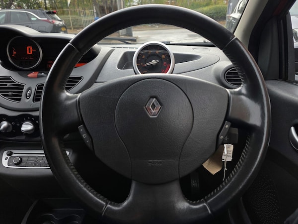 Used Renault Twingo 2013 for sale - 76175671: Photo 12