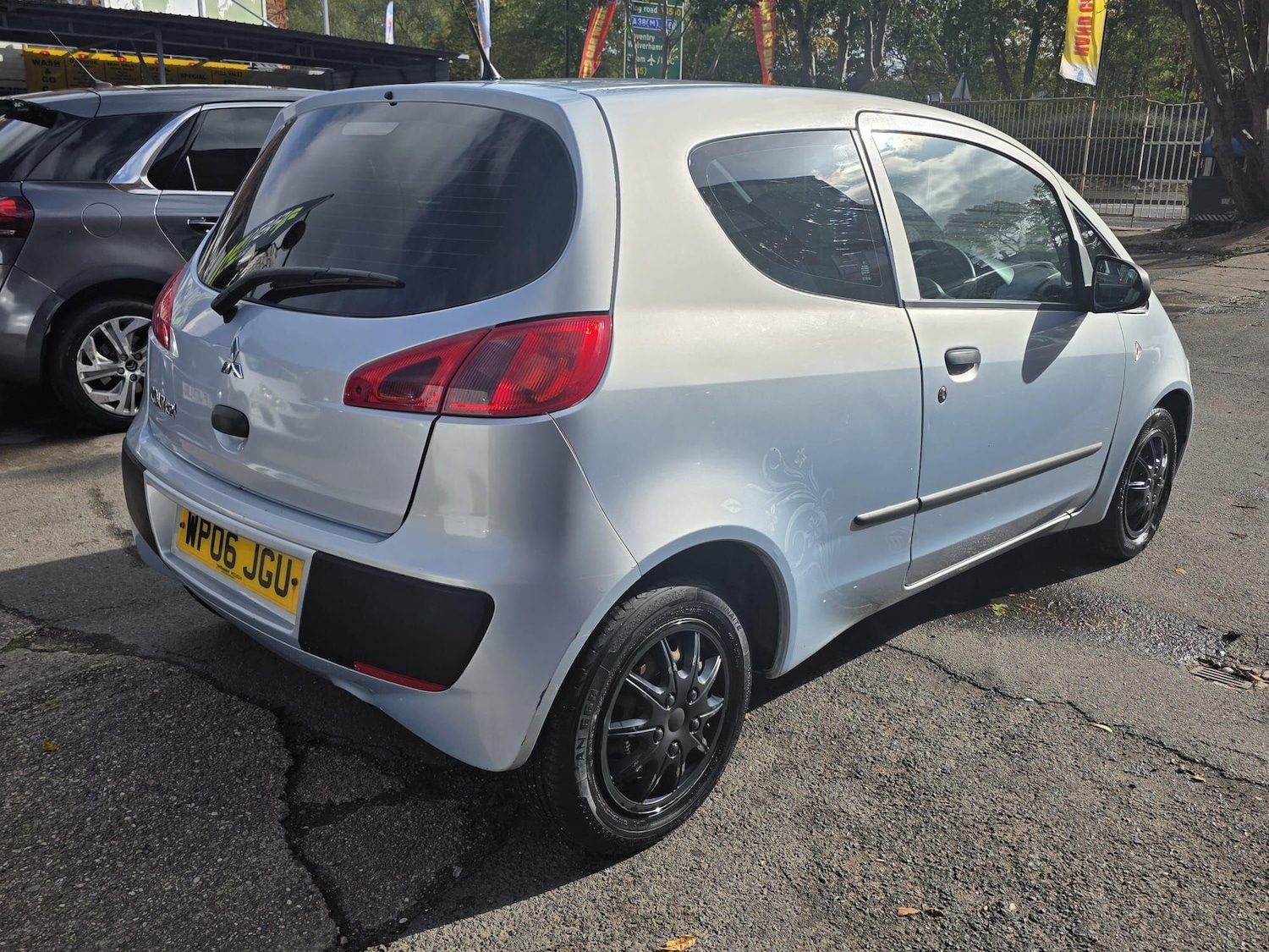 Used Mitsubishi Colt 2006 for sale - 76619890: Photo 6