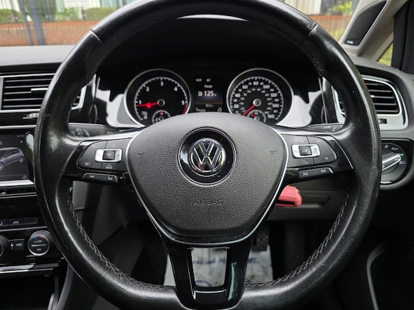 Used Volkswagen Golf 2014 for sale - 76200458: Photo 22