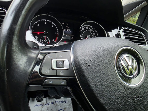 Used Volkswagen Golf 2014 for sale - 76200458: Photo 23
