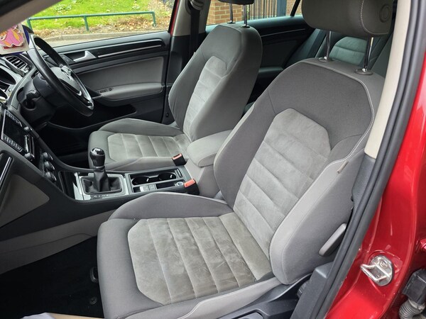 Used Volkswagen Golf 2014 for sale - 76200458: Photo 7