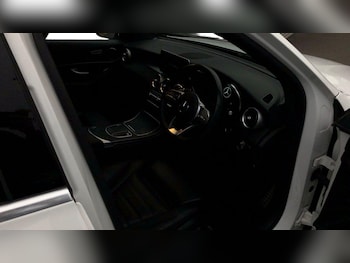 Used Mercedes-Benz GLC 2020 for sale - 76982643: Photo