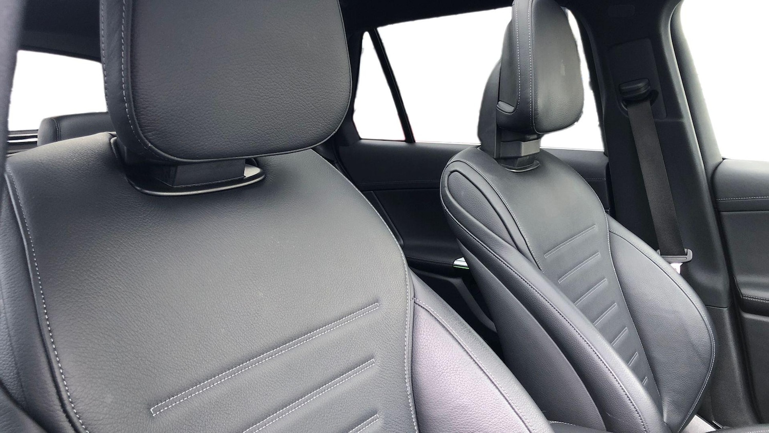 Used Mercedes-Benz GLC 2023 for sale - 77805405: Photo 11