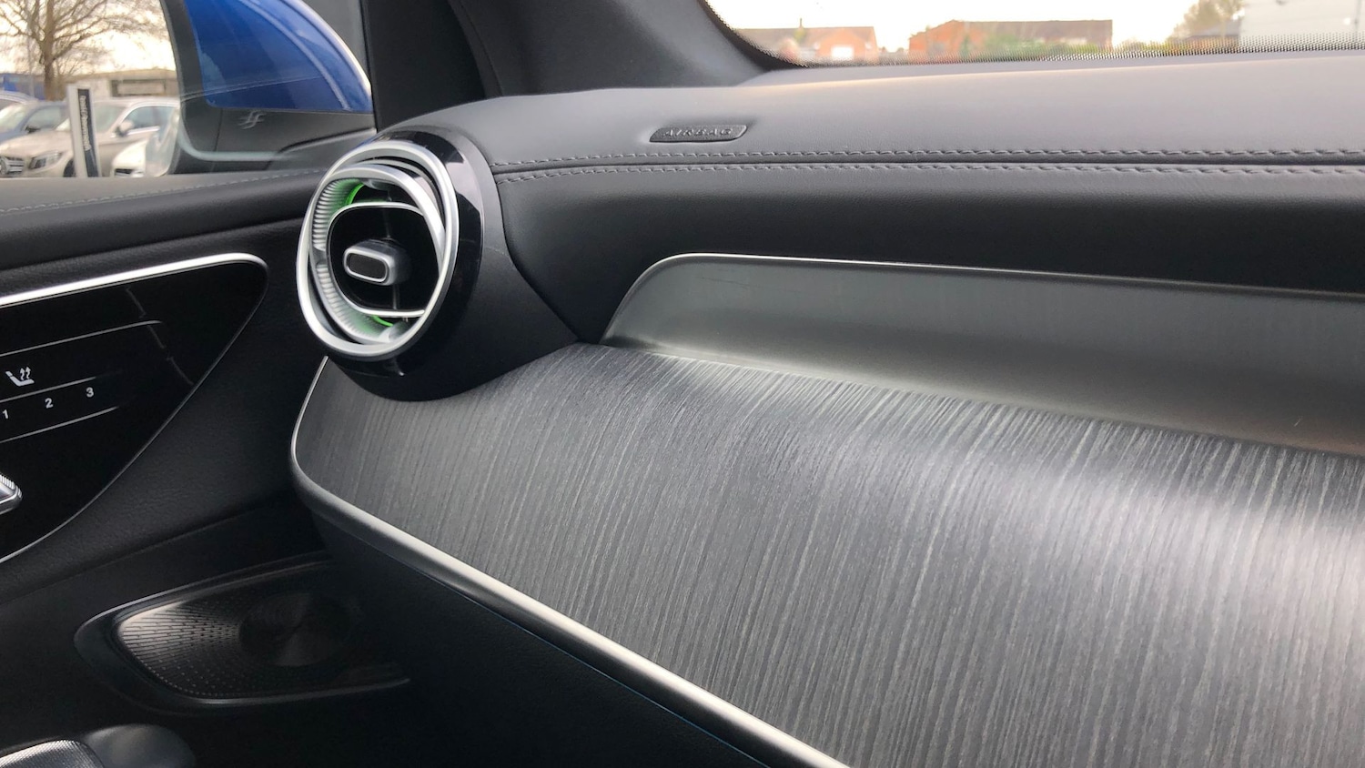 Used Mercedes-Benz GLC 2023 for sale - 77805405: Photo 24