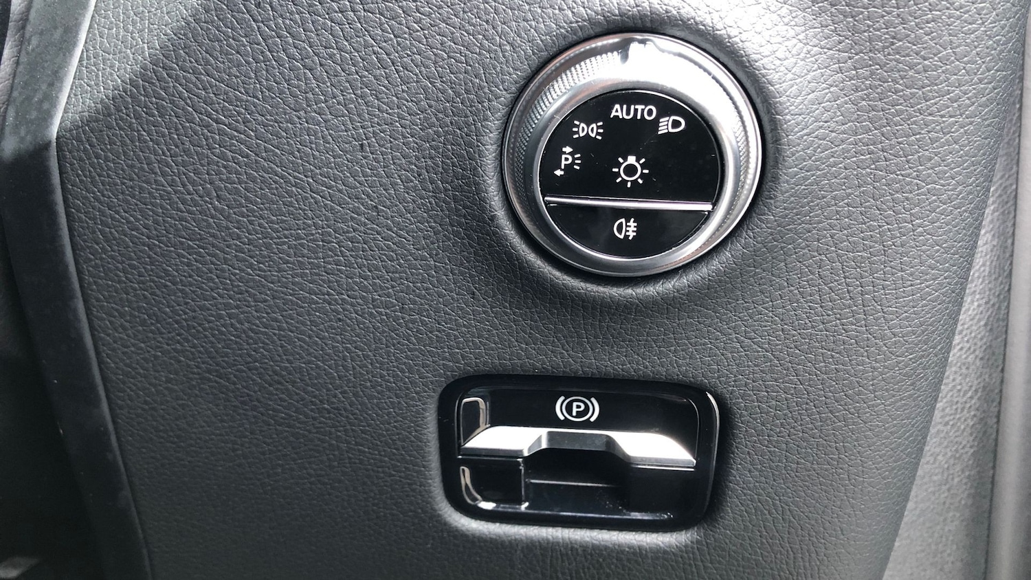 Used Mercedes-Benz GLC 2023 for sale - 77805405: Photo 28