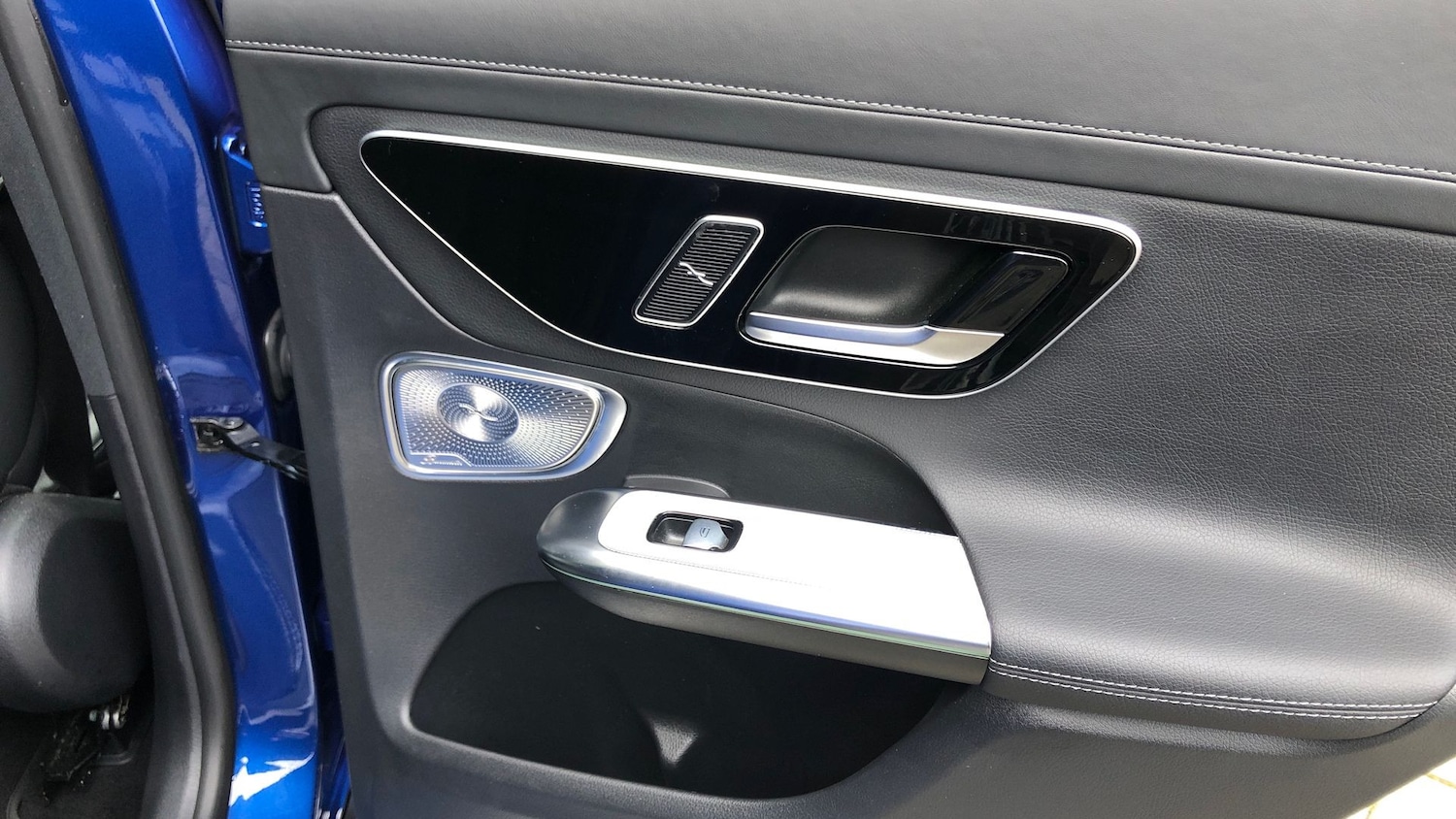 Used Mercedes-Benz GLC 2023 for sale - 77805405: Photo 31