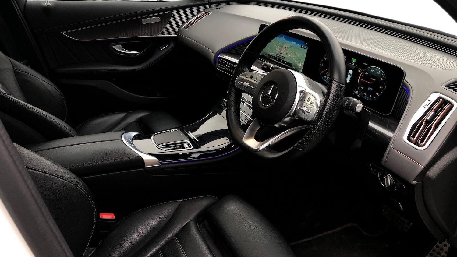 Used Mercedes-Benz EQC 2020 for sale - 76949468: Photo 3