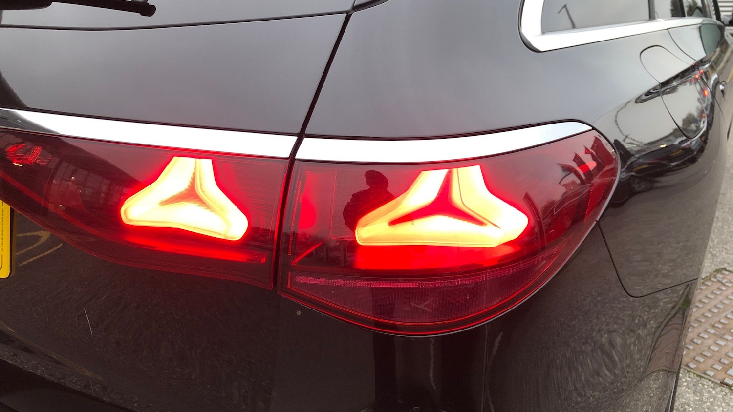 Used Mercedes-Benz E Class 2024 for sale - 76949460: Photo 16