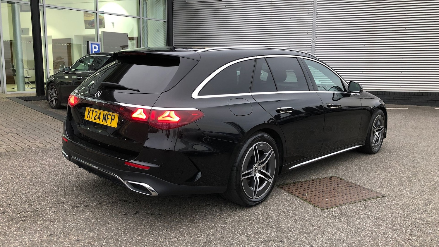 Used Mercedes-Benz E Class 2024 for sale - 76949460: Photo 26