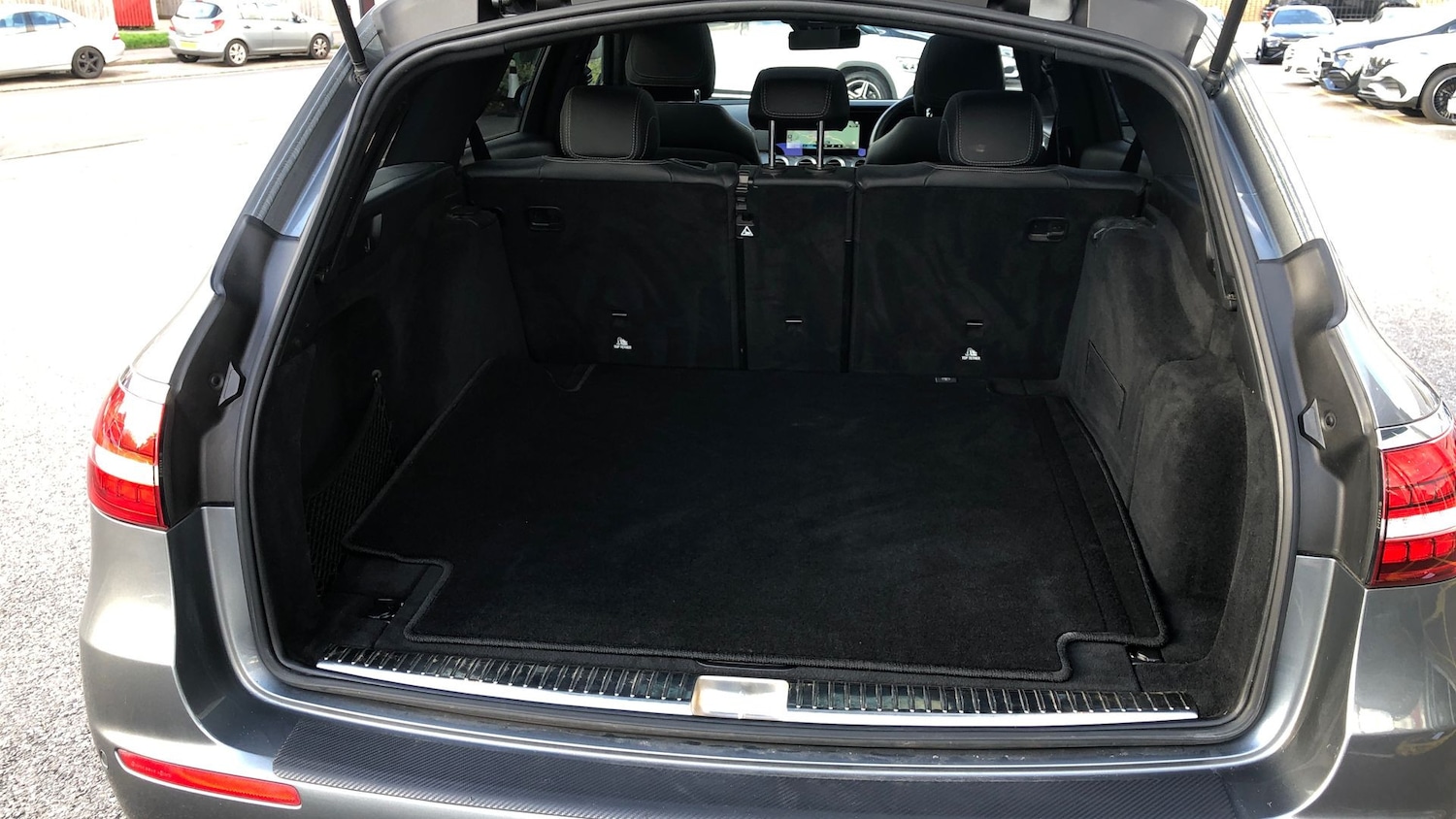 Used Mercedes-Benz E Class 2022 for sale - 76413502: Photo 14