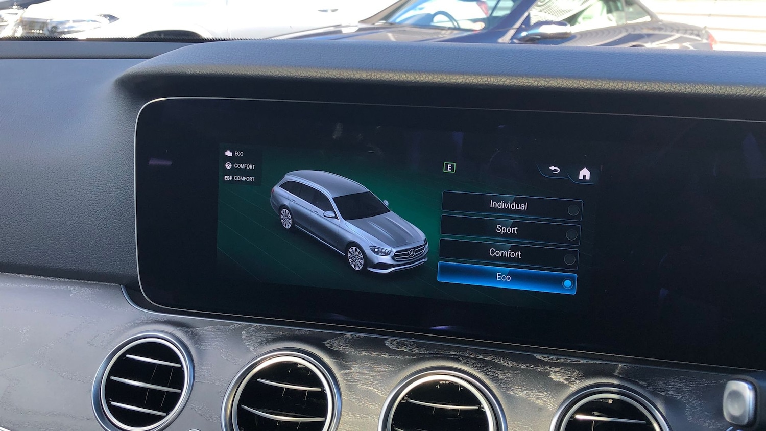 Used Mercedes-Benz E Class 2022 for sale - 76413502: Photo 36