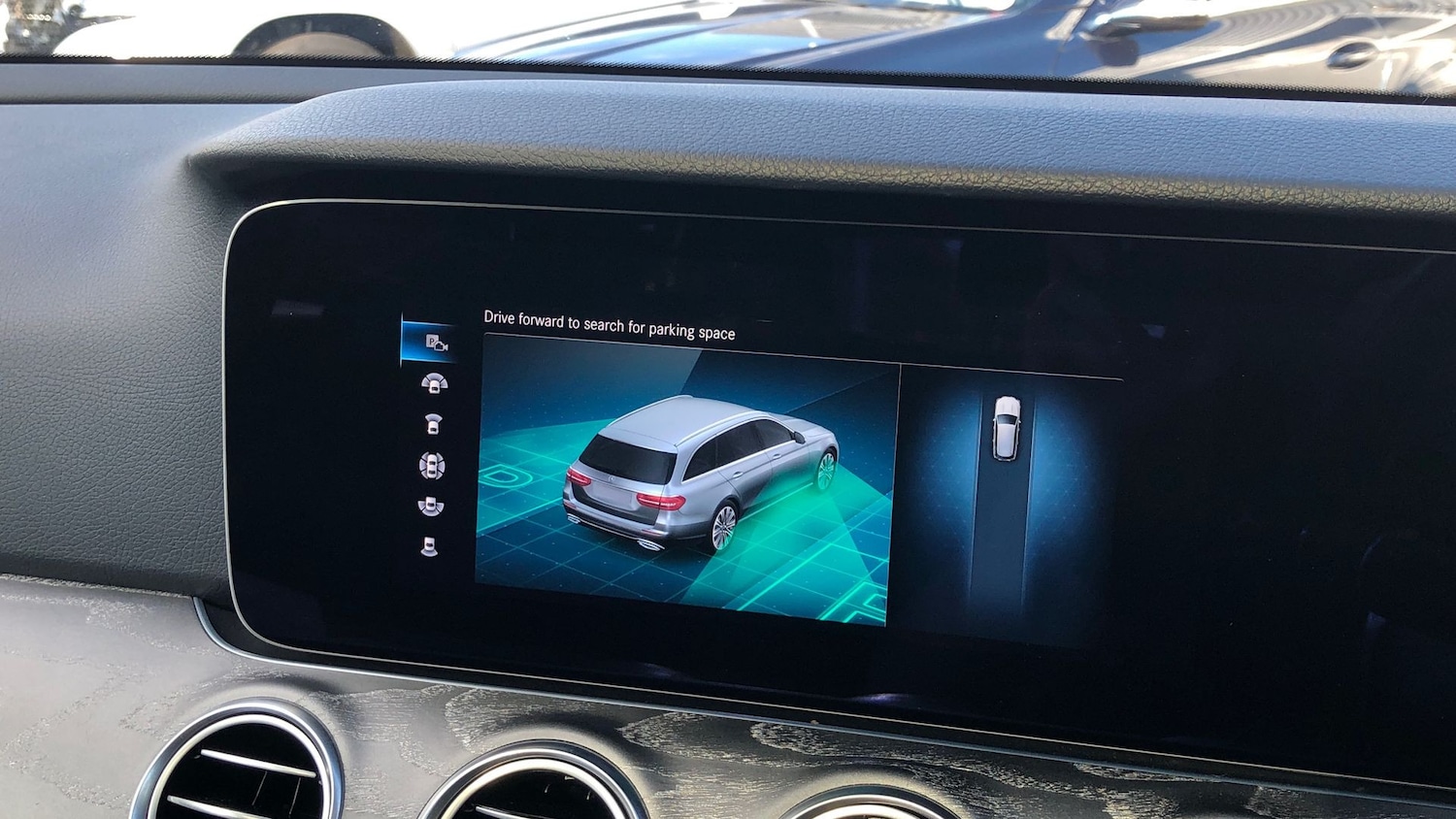 Used Mercedes-Benz E Class 2022 for sale - 76413502: Photo 37