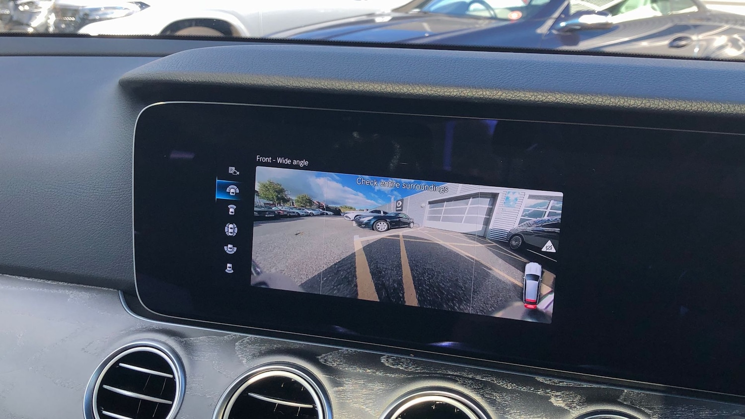 Used Mercedes-Benz E Class 2022 for sale - 76413502: Photo 38