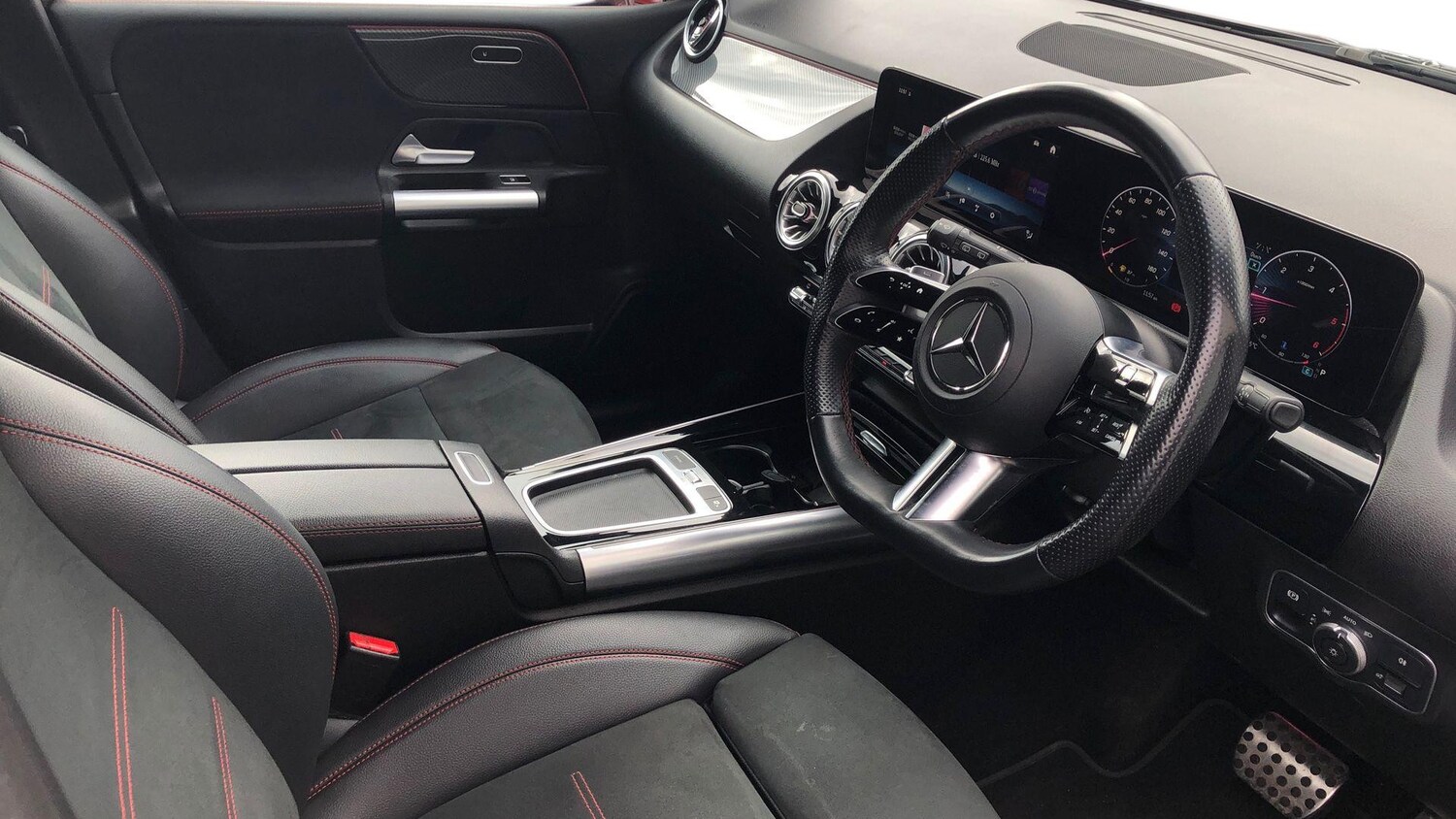 Used Mercedes-Benz B Class 2023 for sale - 77304789: Photo 3