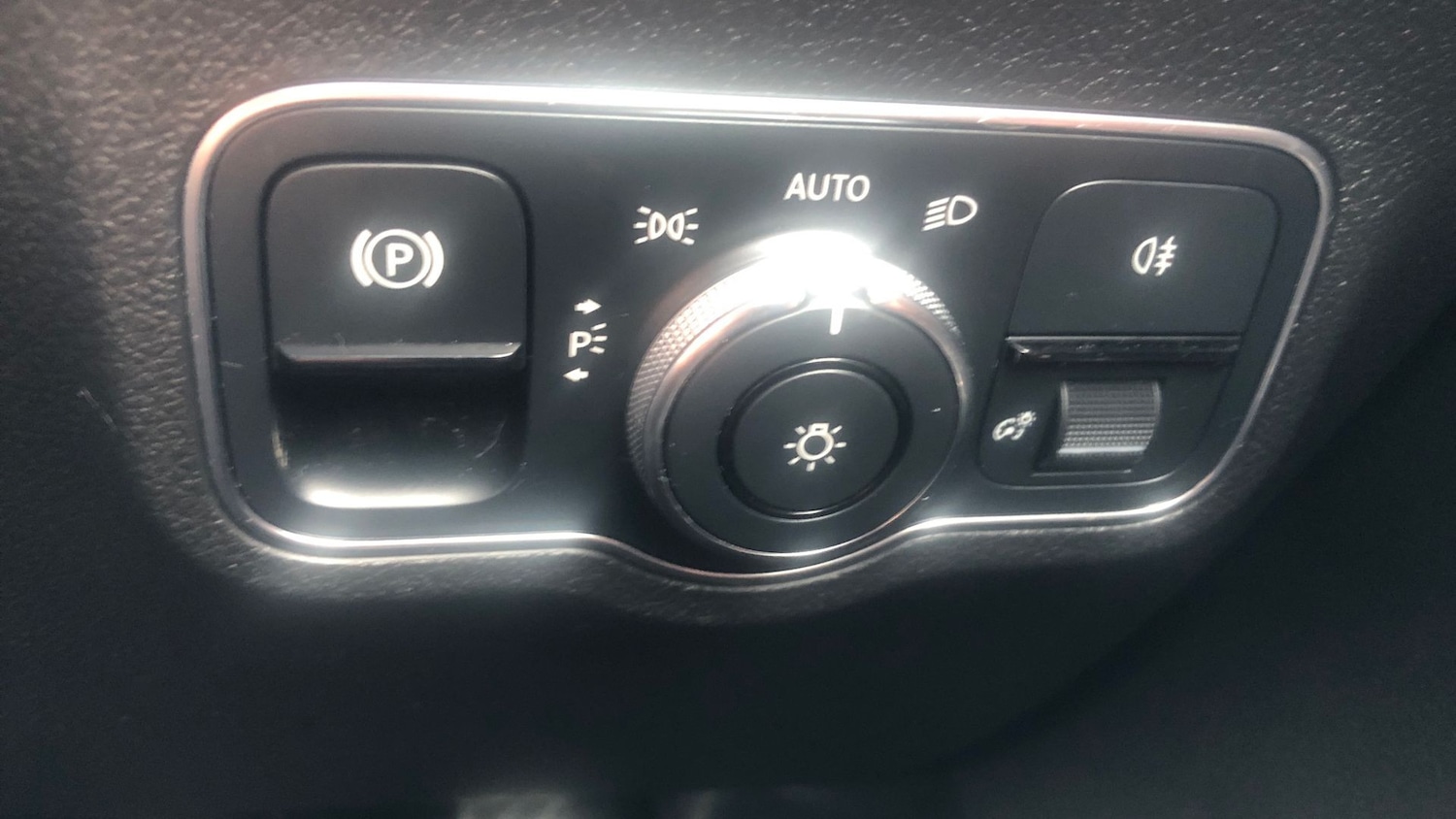 Used Mercedes-Benz GLB 2020 for sale - 76413486: Photo 22