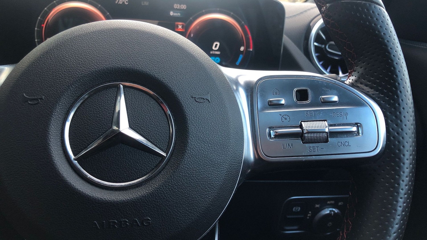 Used Mercedes-Benz GLA 2021 for sale - 77495116: Photo 31