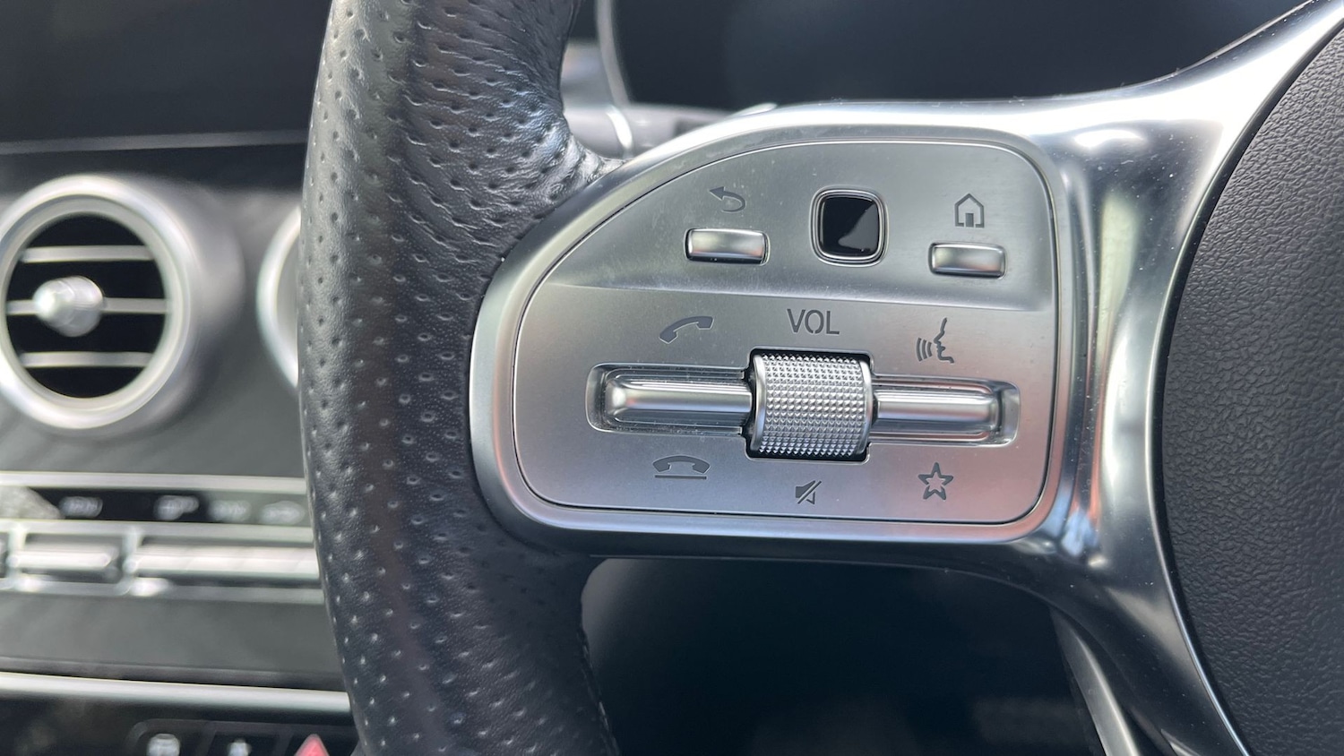 Used Mercedes-Benz GLC 2020 for sale - 76782832: Photo 19