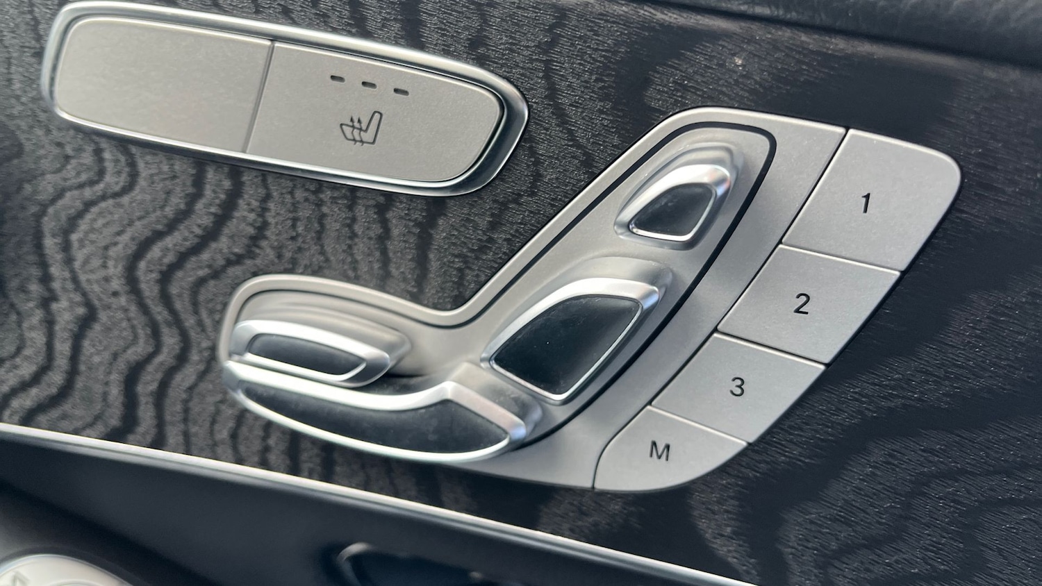 Used Mercedes-Benz GLC 2020 for sale - 76782832: Photo 21