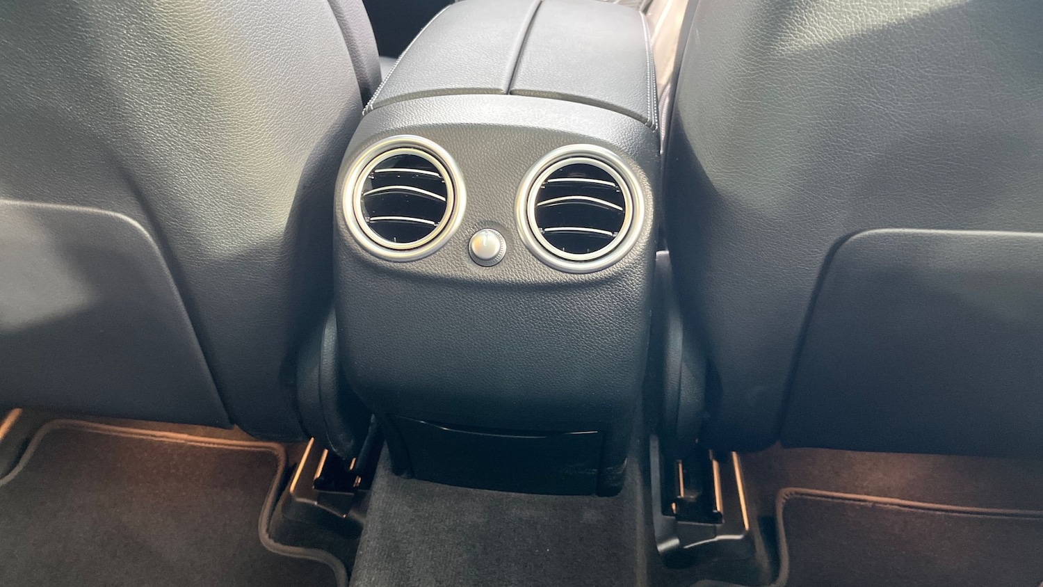 Used Mercedes-Benz GLC 2020 for sale - 76782832: Photo 27