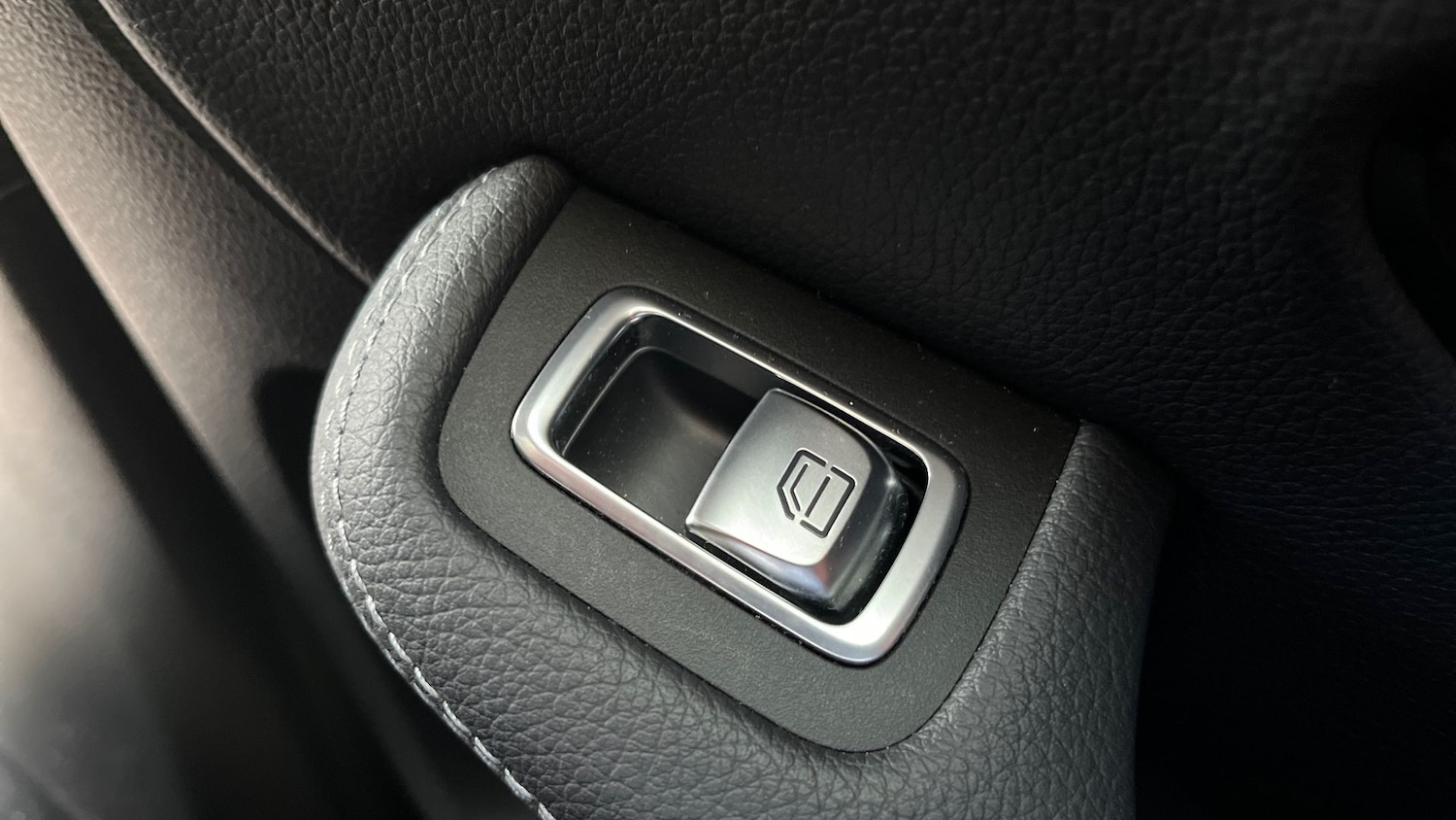 Used Mercedes-Benz GLC 2020 for sale - 76782832: Photo 28