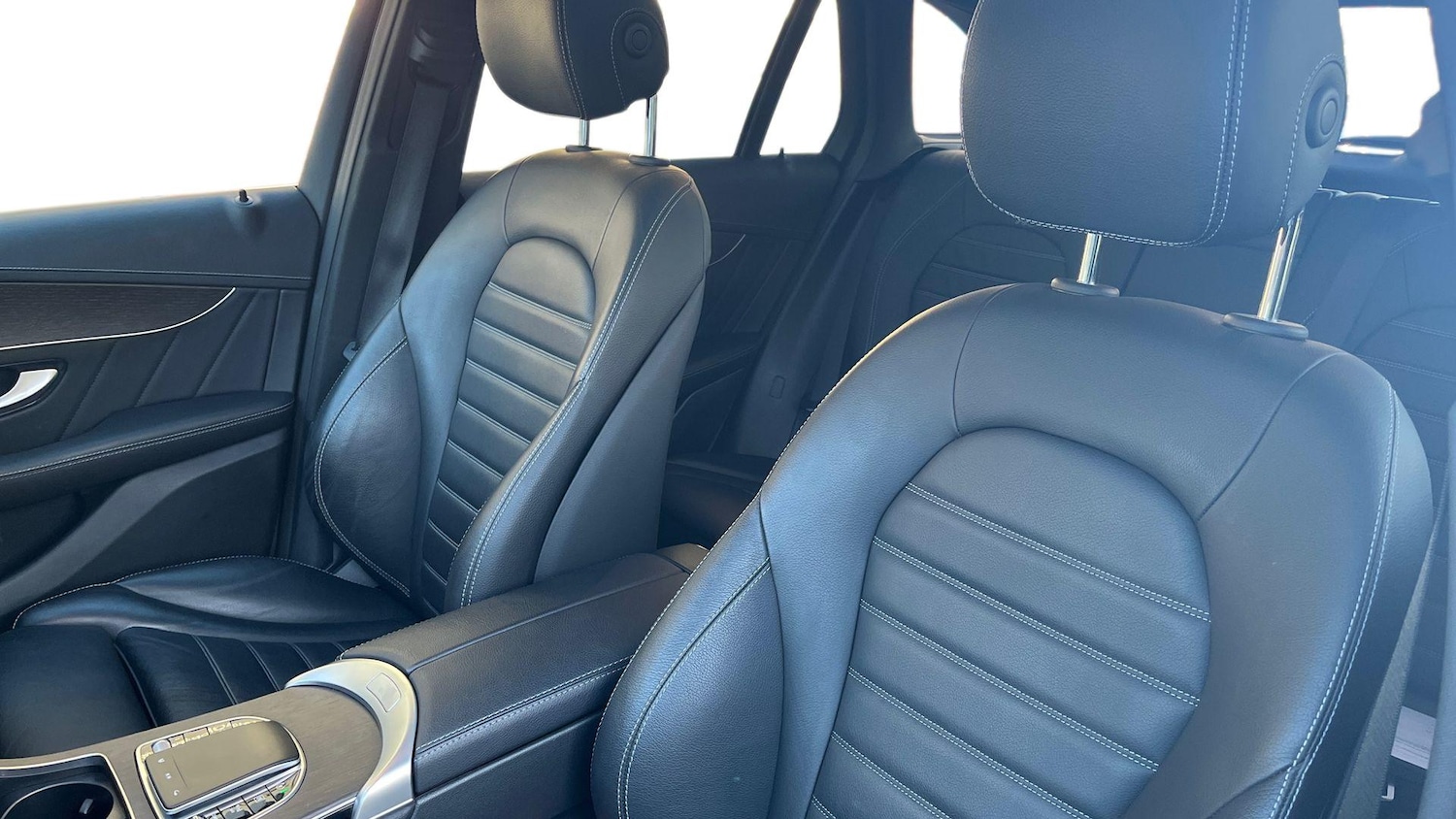 Used Mercedes-Benz GLC 2023 for sale - 77254222: Photo 11