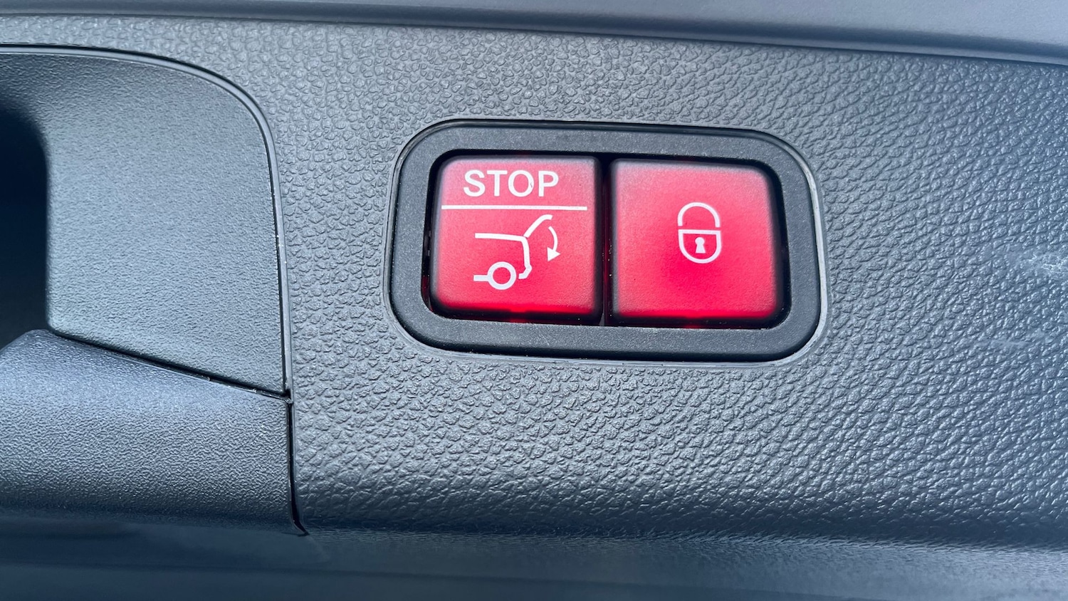 Used Mercedes-Benz GLC 2023 for sale - 77254222: Photo 28